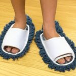 Altından Yol Geçen Ev